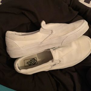 USED WHITE VANS MEN 10.5/WOMEN 12